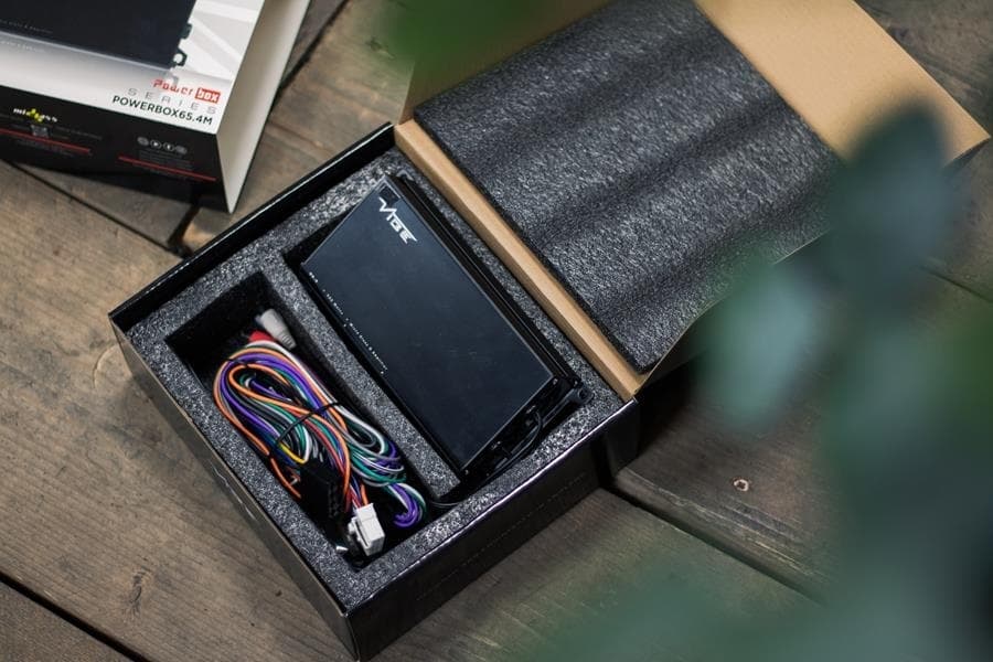 POWERBOX65.4M-V7 | Amplificateur 4 Canaux | Universel | 4 x 65 Watt RMS
